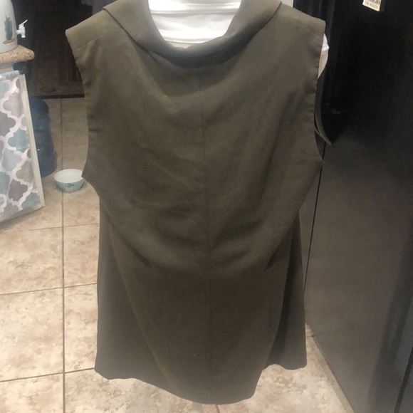 Long Green Button Down Vest - size 14 - Picture 3 of 6